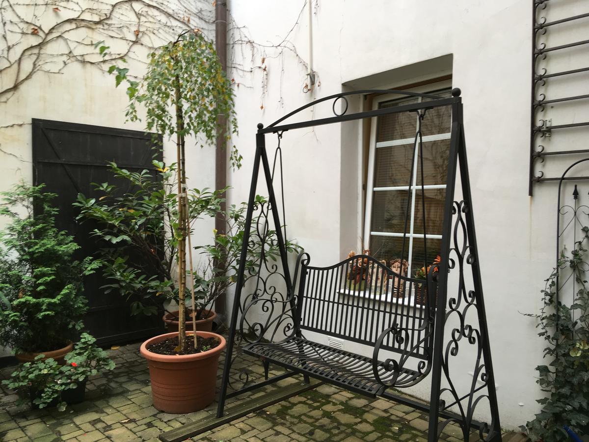 Mila Apartments Prague Exterior photo